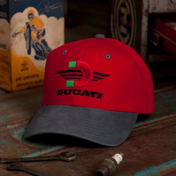 Mens Ducati-Motorcycle-Logo Wool Beanie Cap Knit Cap Fine Knit Beanie Skull HatsWinter